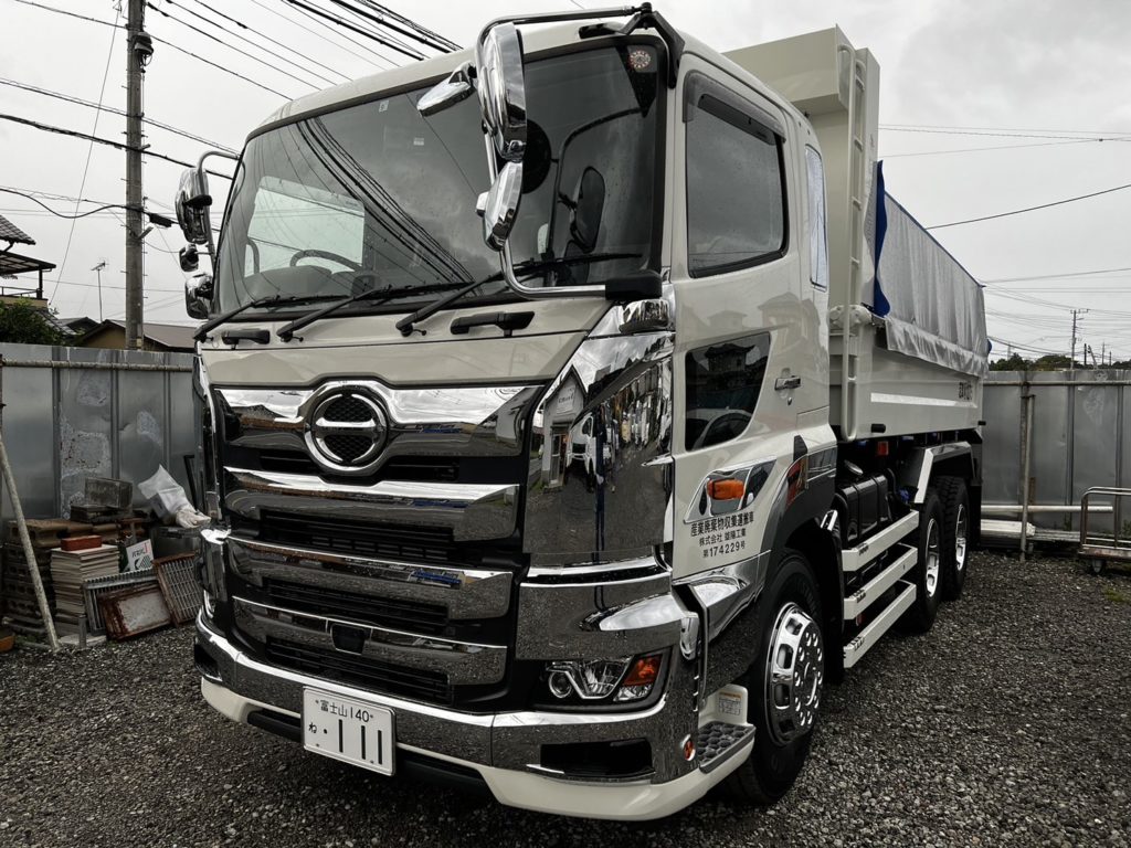 日野　プロフィア10tダンプ